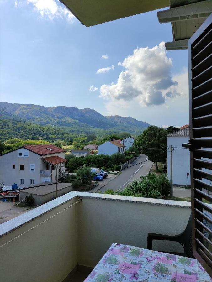 Jurandvor 7A Lovric Apartamento Baška Exterior foto